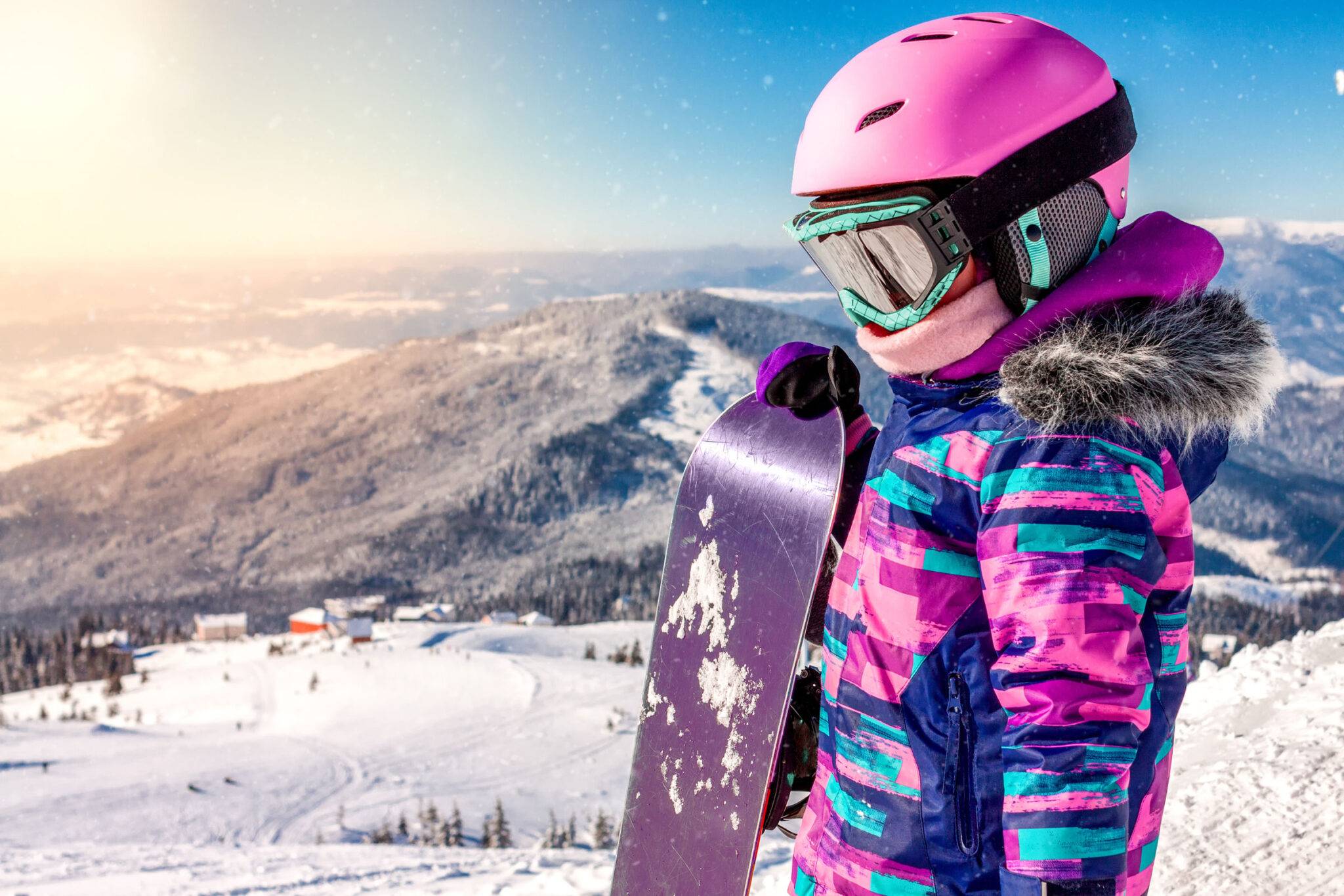 snowboard-helmet-googles_sm-2048×1365